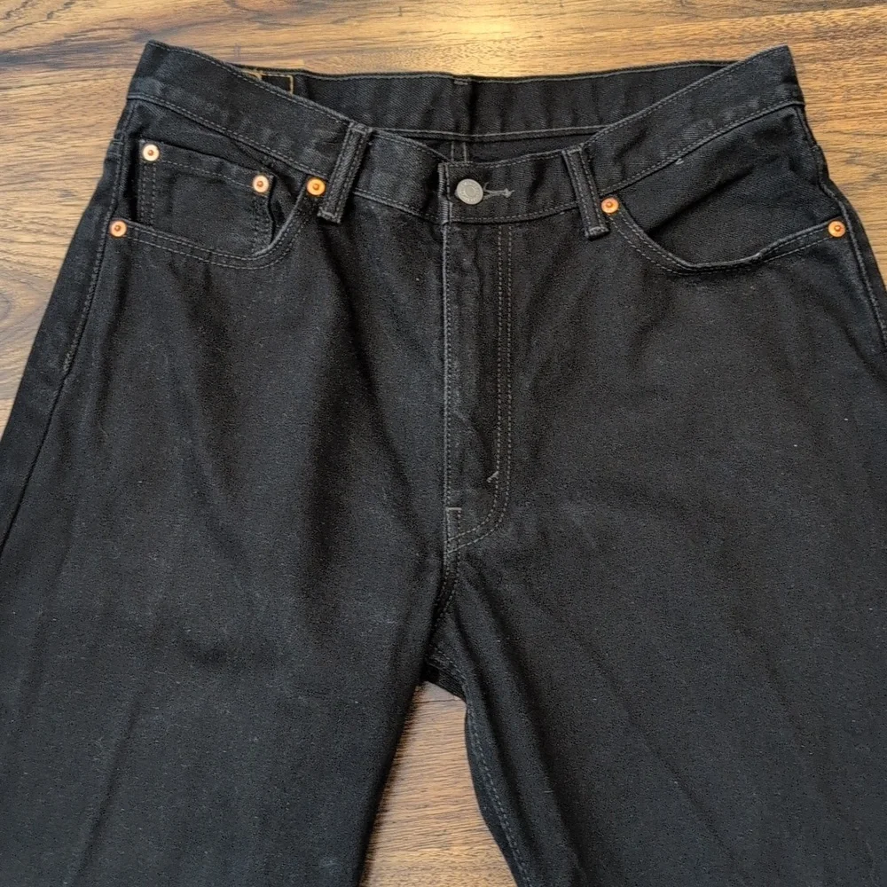 Mens Levi's 550 Relaxed fit black jeans size 36/32